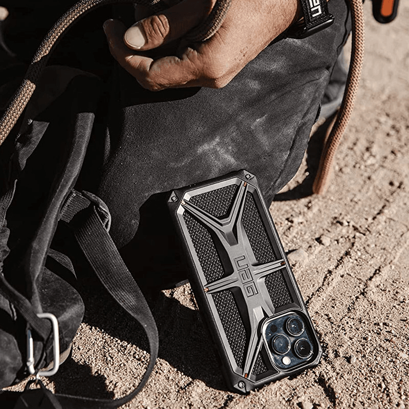 Maska UAG Monarch Kevlar za iPhone 13 Pro boja black, blue - Maske za telefone