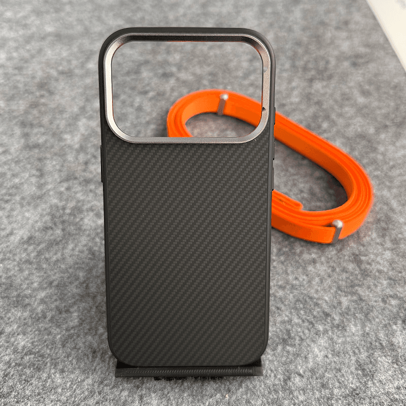 Maska Carbon Wave za iPhone 17 Pro boja orange, black - Maske za telefone