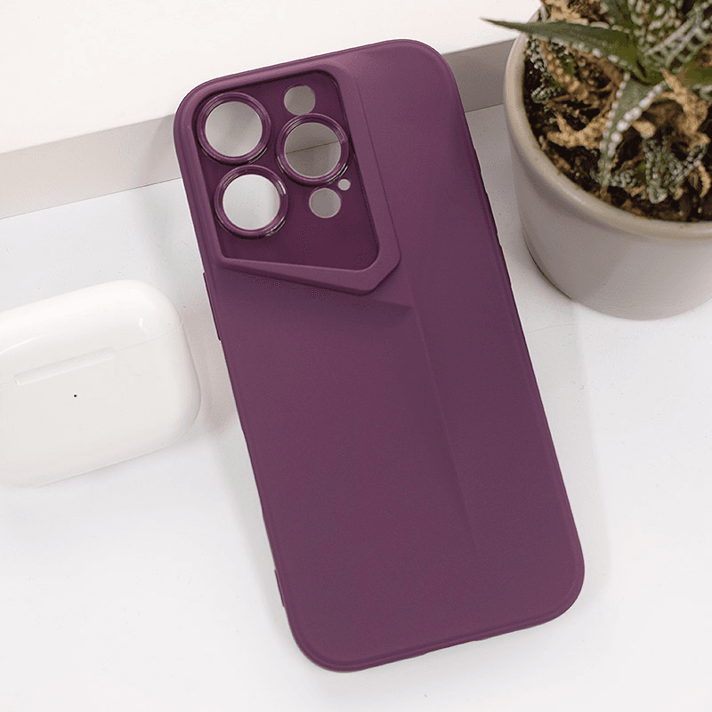 Чехол Shadow Edge для iPhone 16 Pro Max чёрный - Maske za telefone