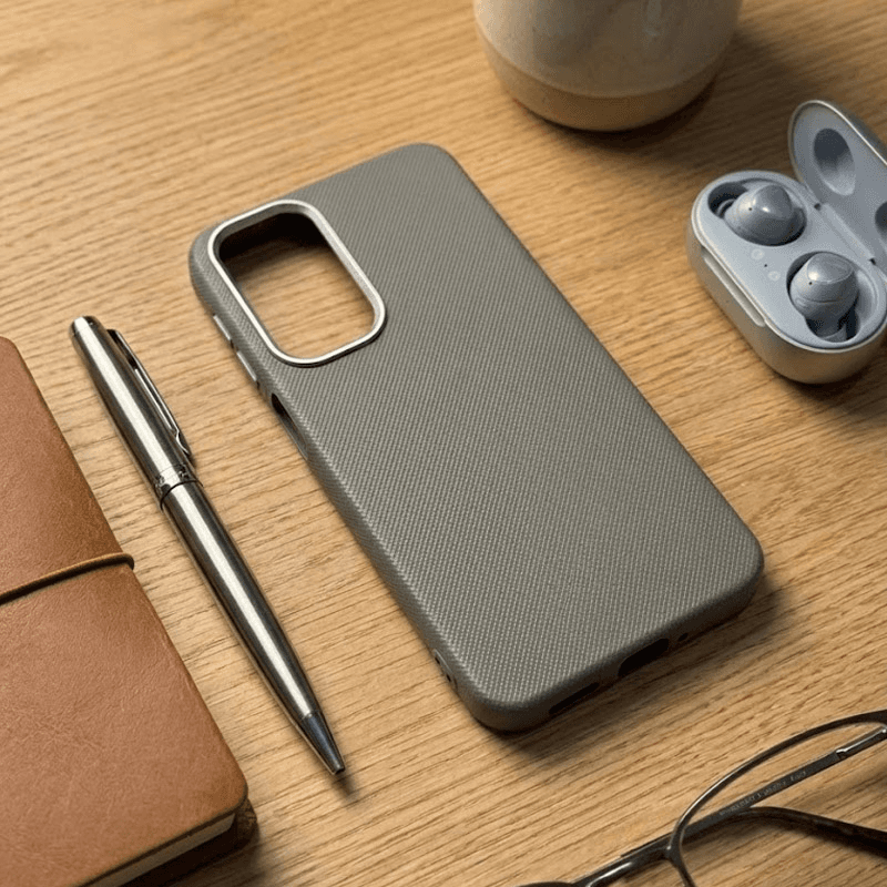 Maska MonoLine za iPhone 17 Pro boja black, gray, orange, blue - Maske za telefone